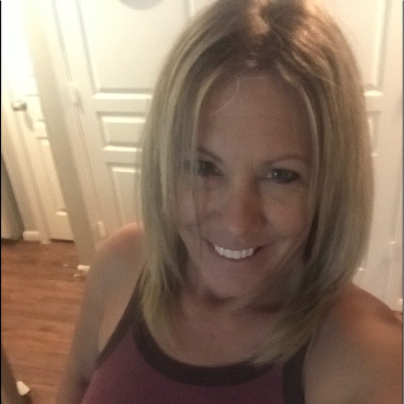 Meet your Posher, Brenda - Picture 1 of 1